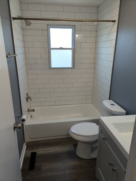 Bathroom - 793 Wiltshire Rd