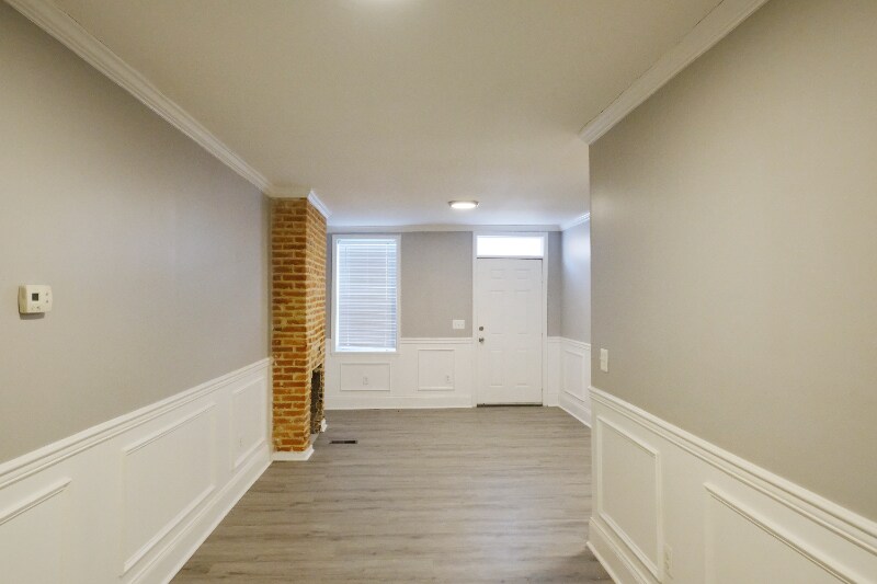 Building Photo - 102 S Carrollton Ave
