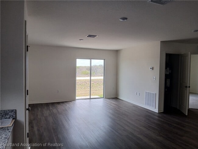 Building Photo - 1301 Stone Ridge Cir