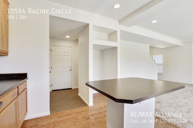 Building Photo - 10564 Racine Cir