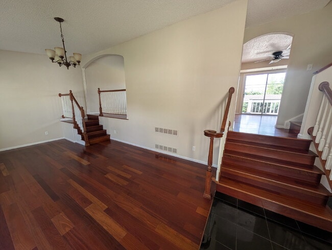 Building Photo - 1175 E Dry Creek Pl