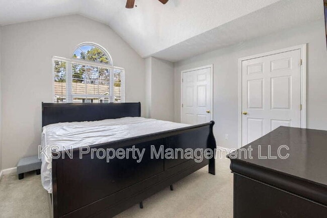 Building Photo - 13 Orchid Ln