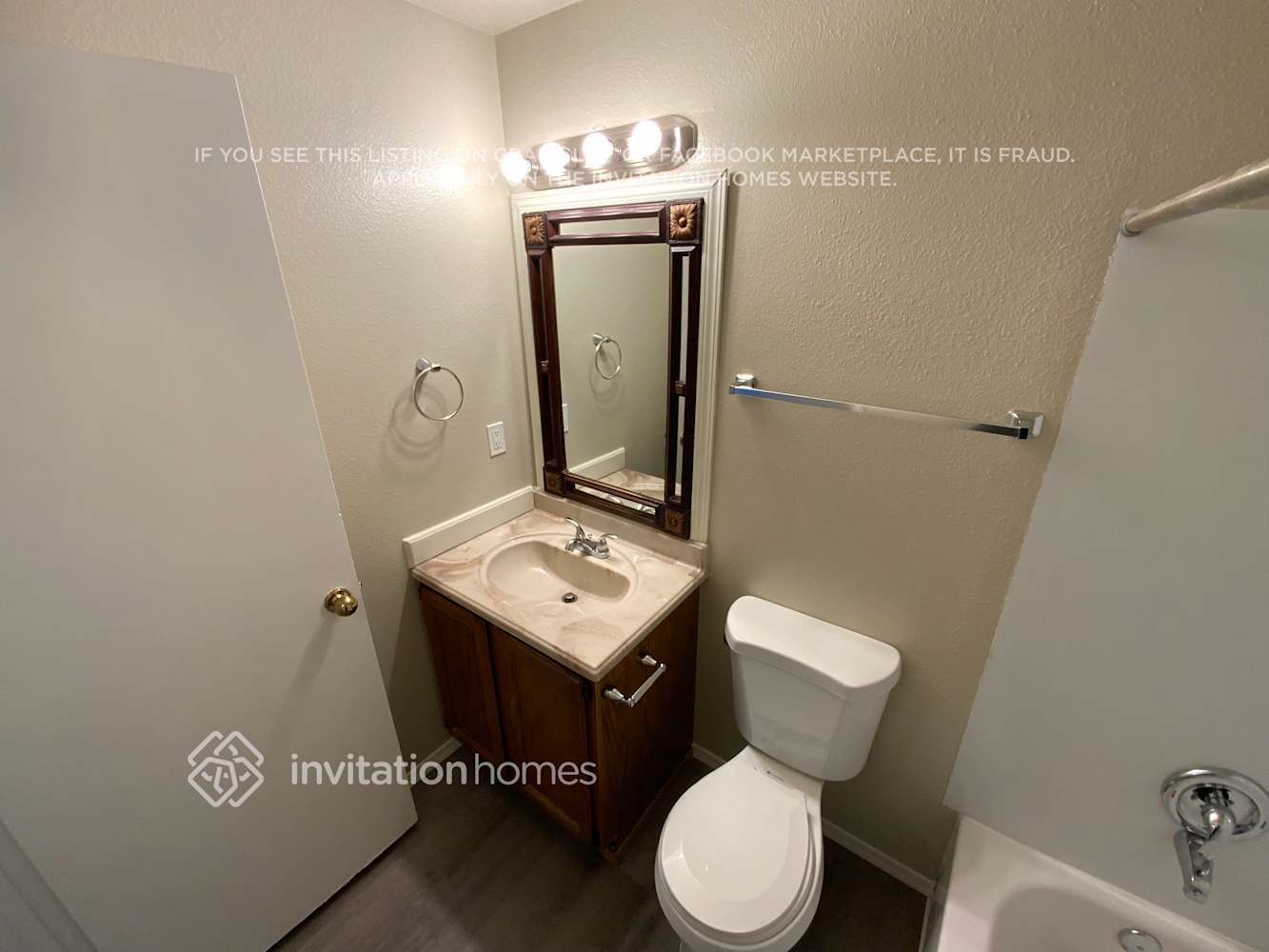 Building Photo - 7826 N Woodworth Ave