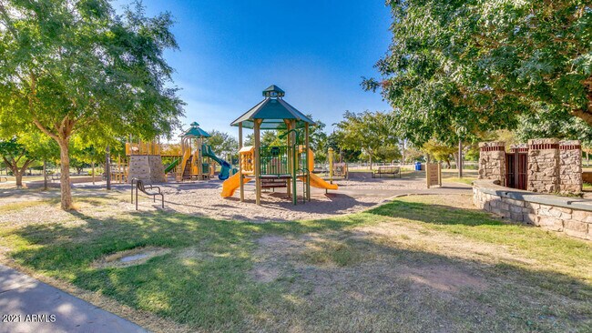 Building Photo - 36071 Seville Dr
