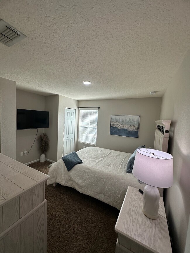 Building Photo - 852 Capitol Pkwy