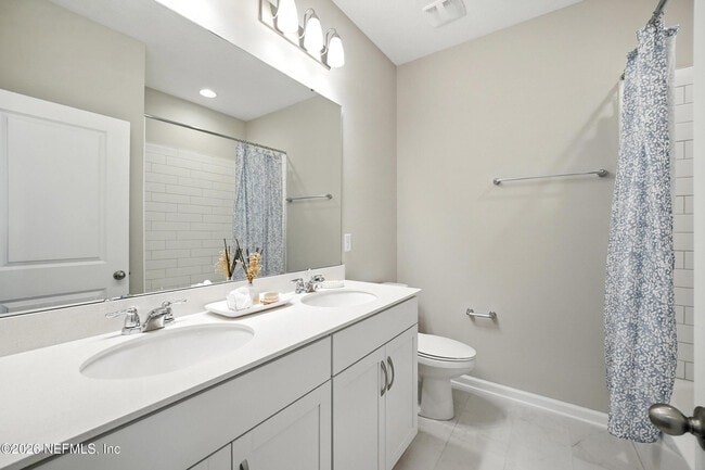 Building Photo - 698 Cherry Elm Dr