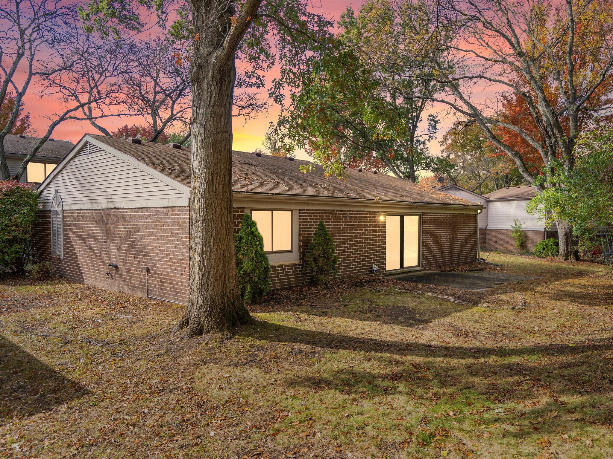 Building Photo - 26656 Farmbrook Villa Dr