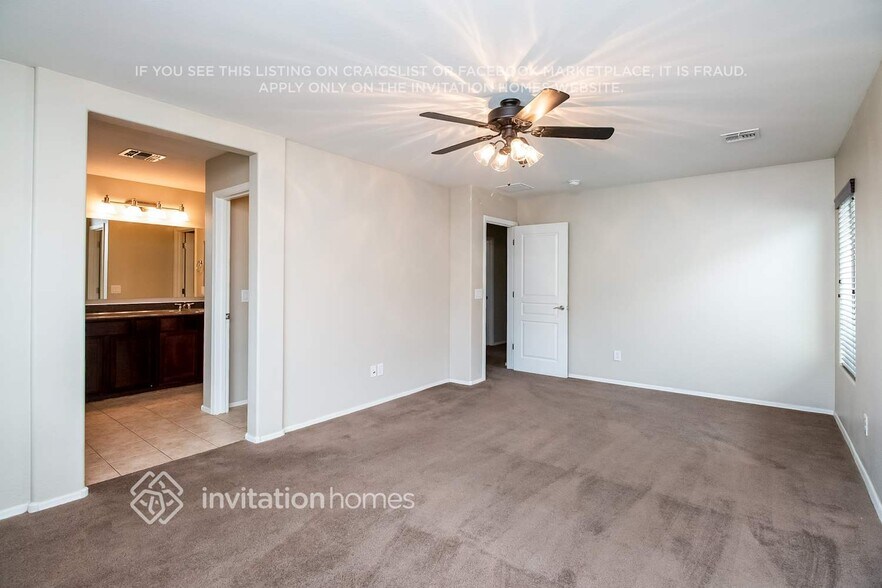 Building Photo - 3926 S Napa Ln