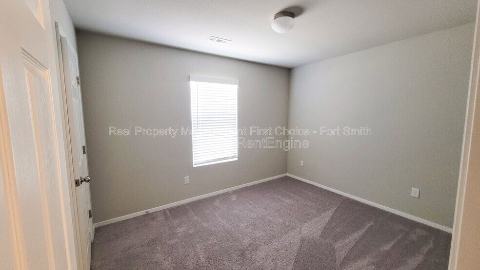 Building Photo - 8218 Melody Ln