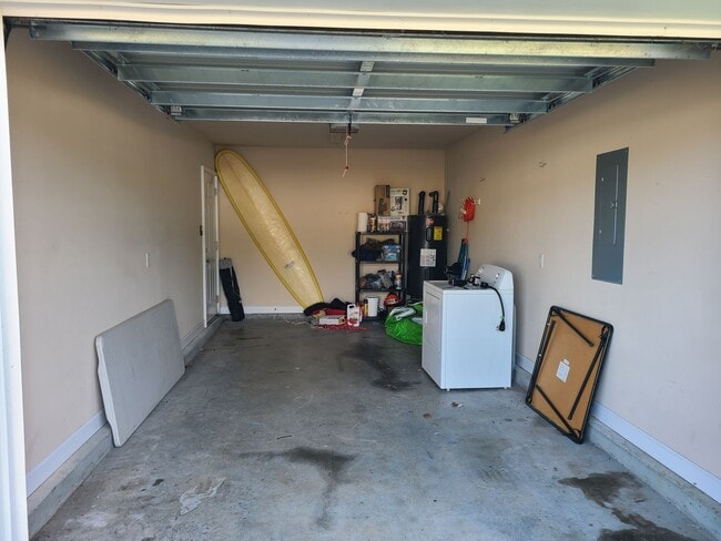 Building Photo - 2 bedroom, 2 bath unfurnished home - Pine Ridge Community - Holly Ridge