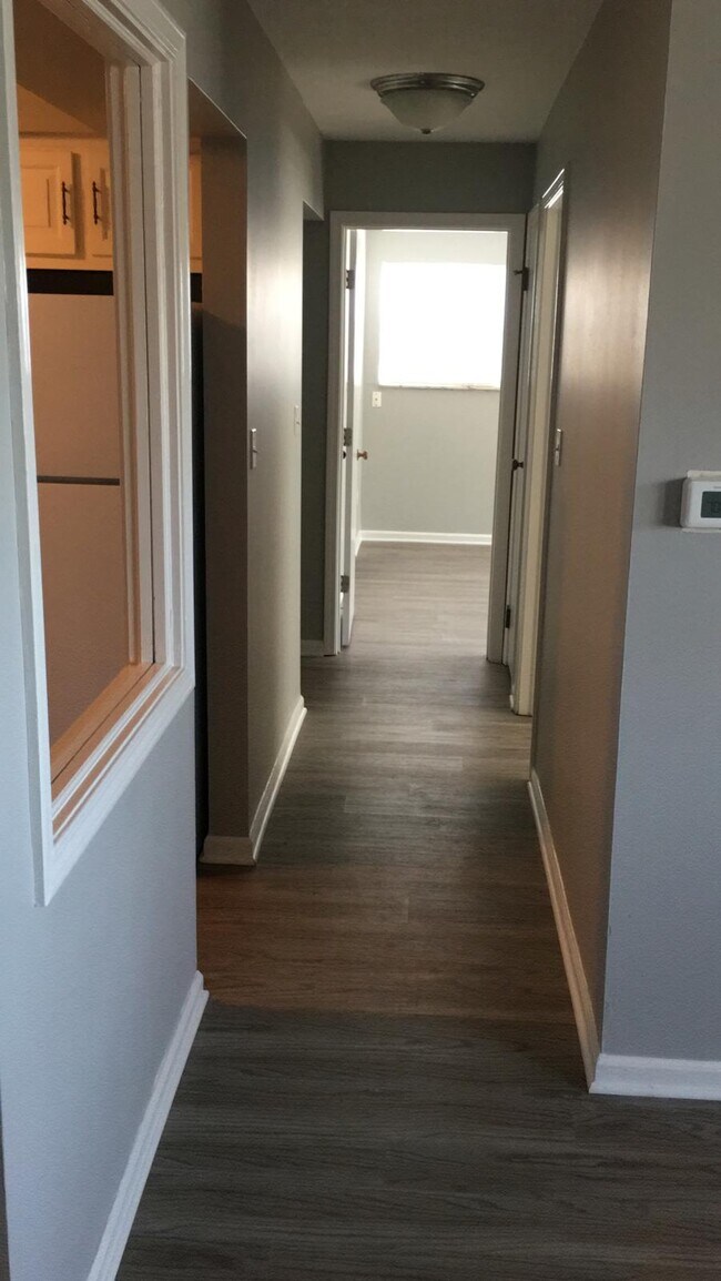 Building Photo - 1540 Slade Ave