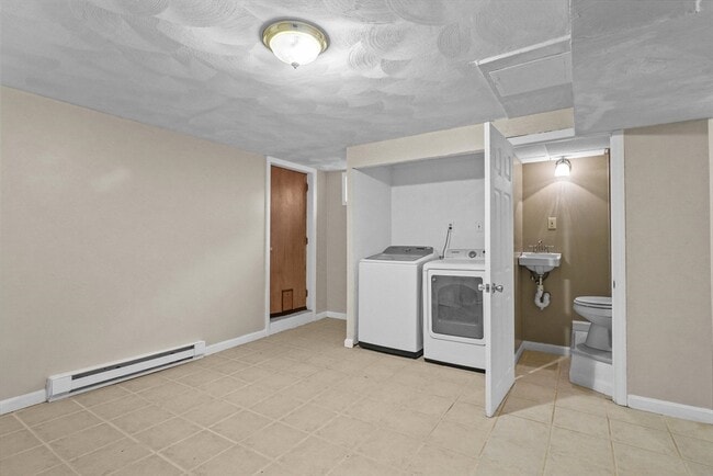 Building Photo - 61 Kathy Dr