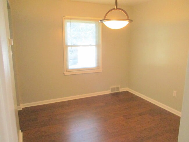 Building Photo - 812 Ohioview Ave