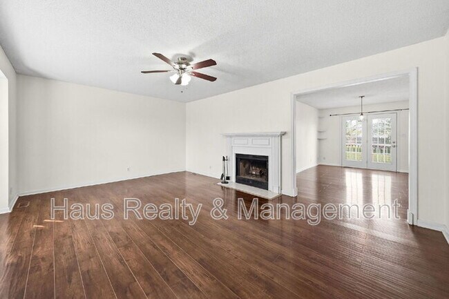 Building Photo - 1361 Jenny Ln