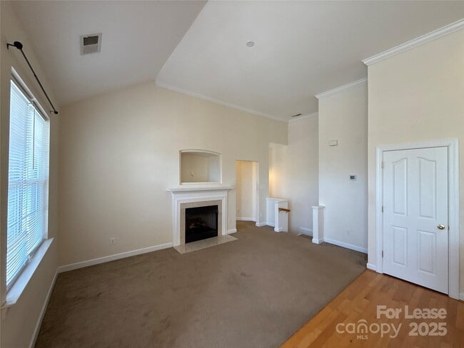 Building Photo - 15513 Goosefoot St