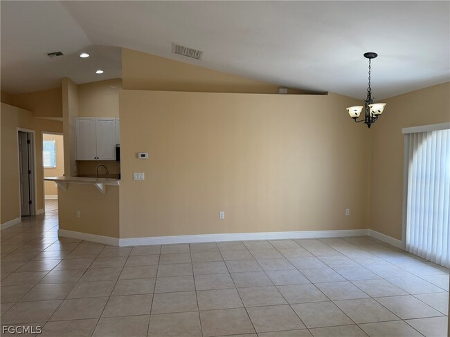 Building Photo - 2553 NW 21st Ave