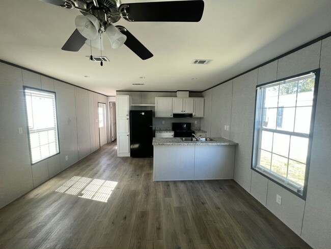 Building Photo - 21 Park Pl