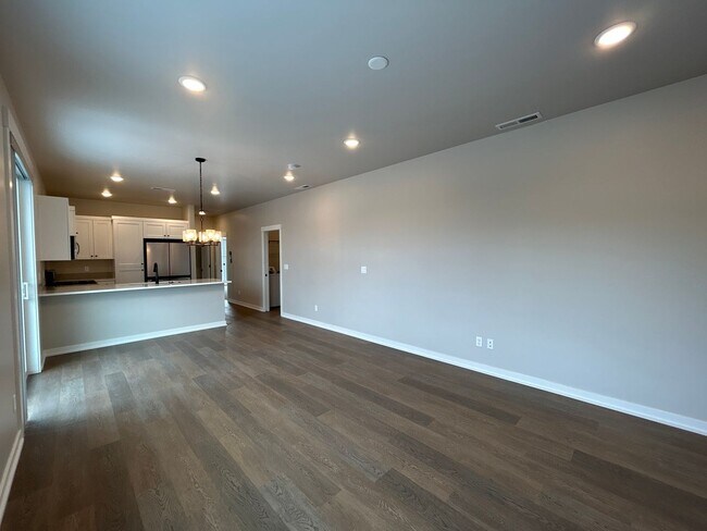Building Photo - 2 Bedroom in the Luderman Crossing Community - PENDING APPLICATION