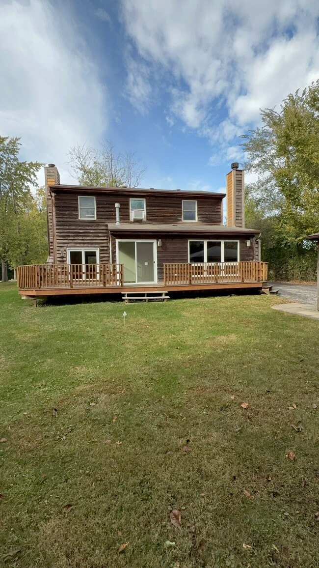 Building Photo - 3007 Lincoln Rd