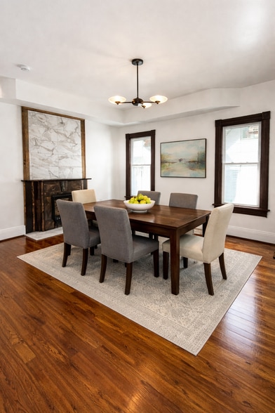 Building Photo - 3324 Spokane Ave