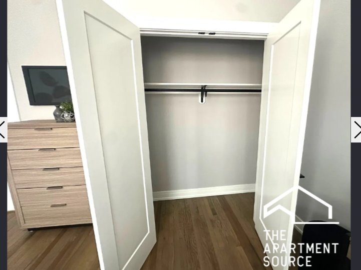 Building Photo - 3840 N Wilton Ave