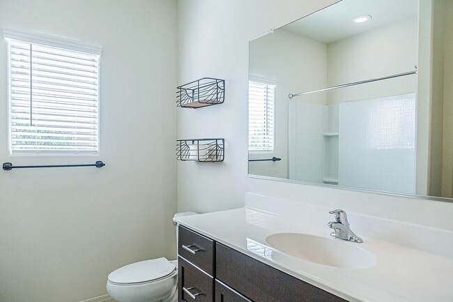 Building Photo - 12640 N Wildrose Dr