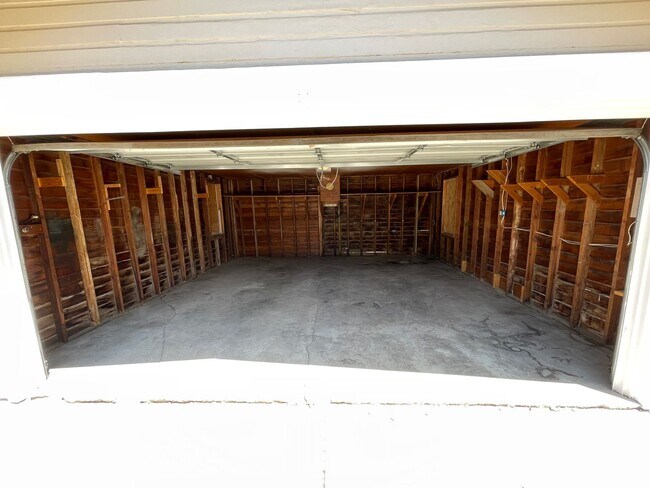 Building Photo - Available June 30th