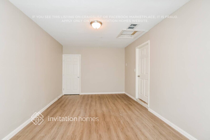 Building Photo - 634 Waikiki Dr