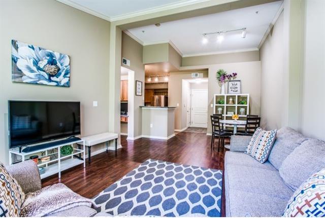 Primary Photo - 330 Las Colinas Blvd E
