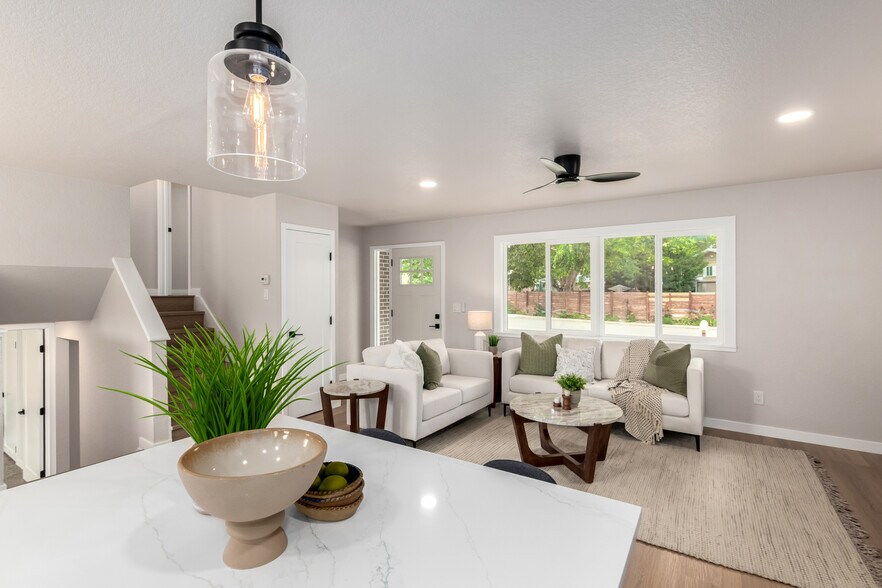 Building Photo - 1011 Yeager Dr