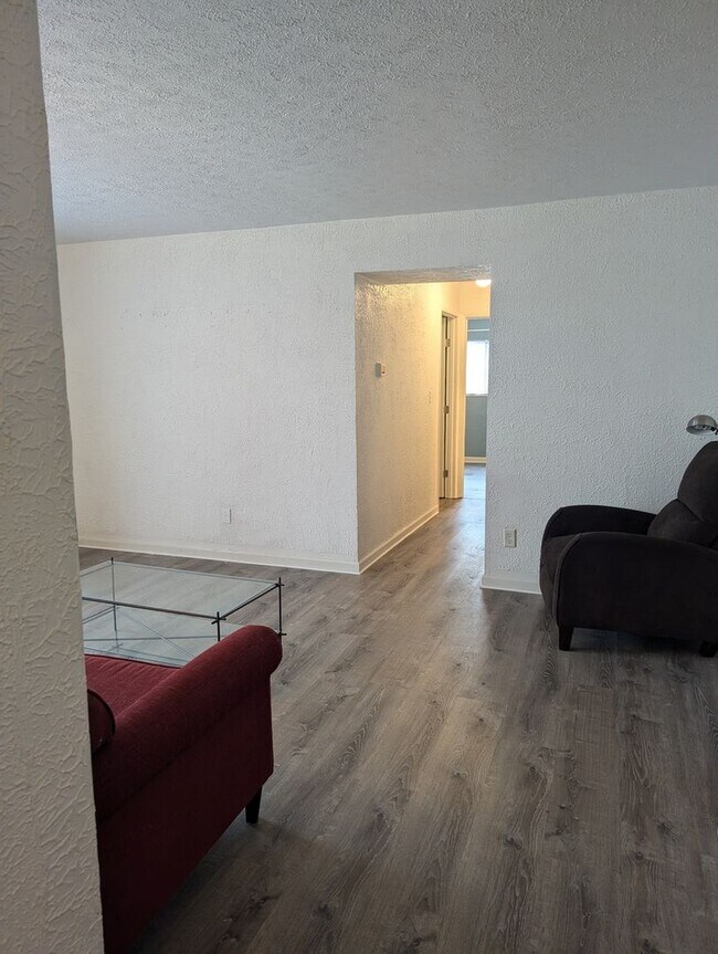 Building Photo - 2BR Condo in West Chester, **Pet Friendly-...