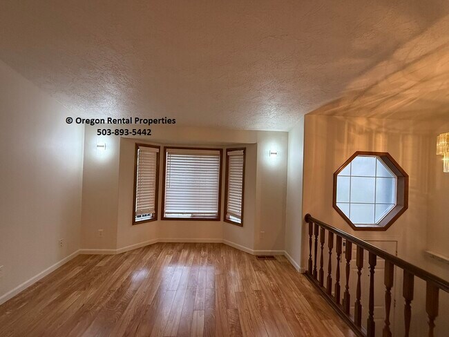 Building Photo - 12802 SE Main St