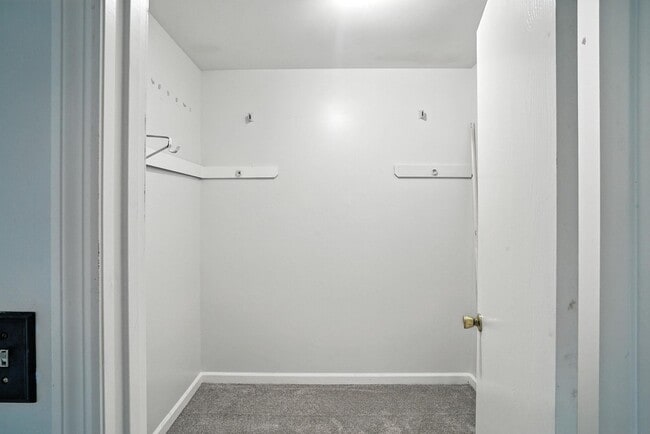 Building Photo - 3 Gumwood Dr