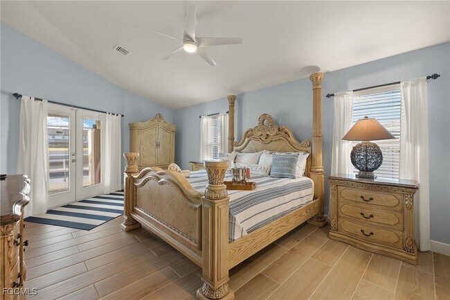 Building Photo - 414 SW 47th St