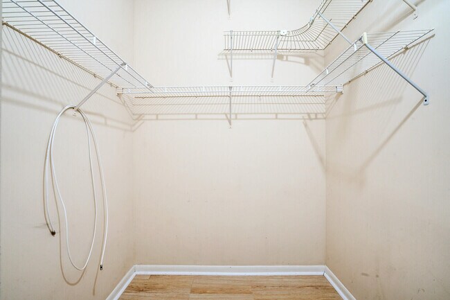 Building Photo - 10567 Paso Fino Dr