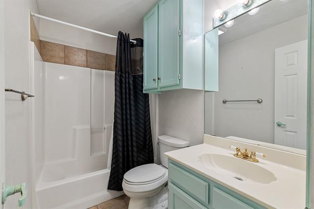 Building Photo - 1418 Holley Creek Ln