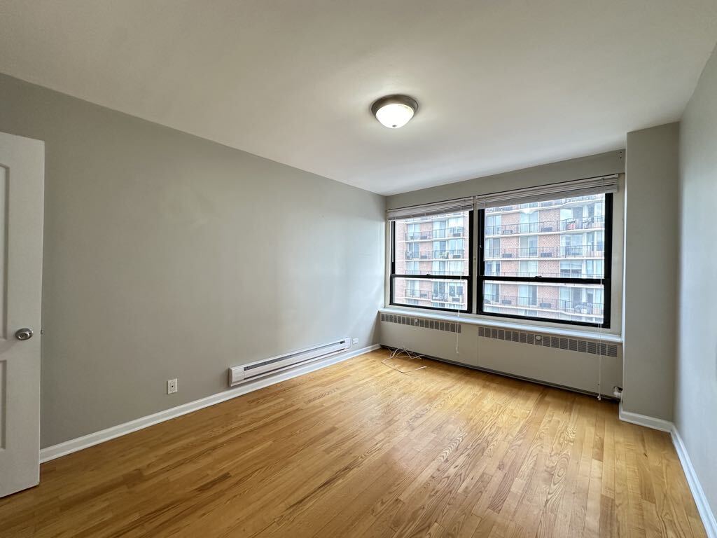 Building Photo - 4180 N Marine Dr