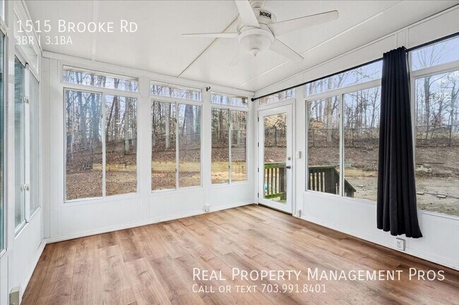 Building Photo - 1515 Brooke Rd