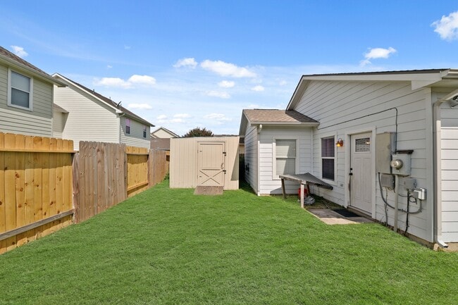 Building Photo - 21307 Snowblossom Ln