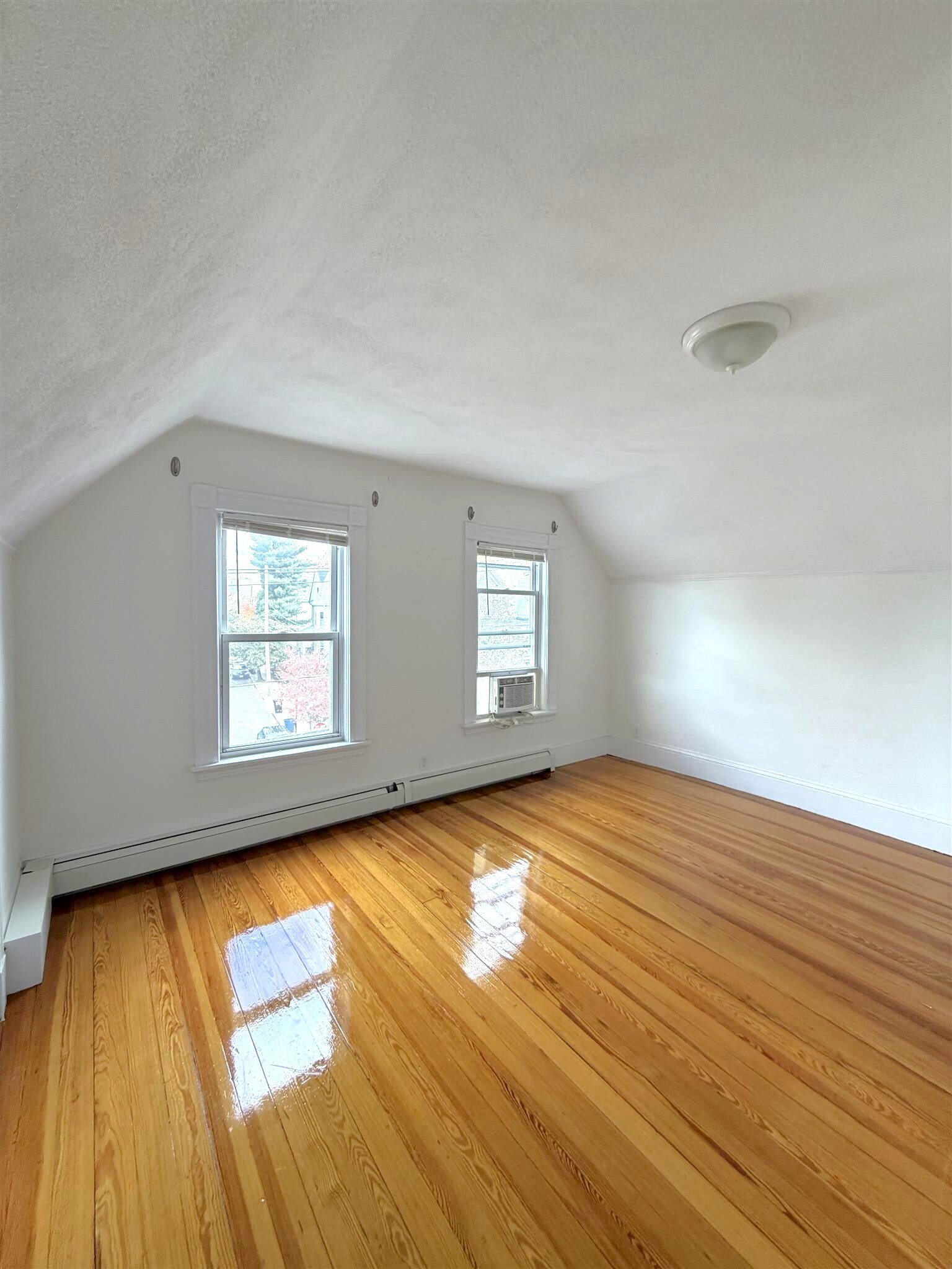 Building Photo - 94 Morrison Ave