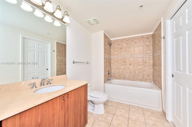 Building Photo - 888 Douglas Rd