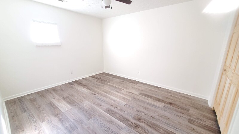 Building Photo - 210 Bolton Cir