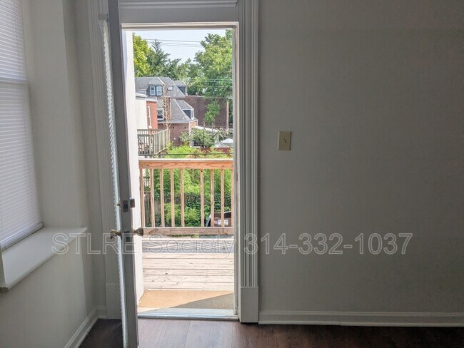 Building Photo - 3308 Shenandoah Ave