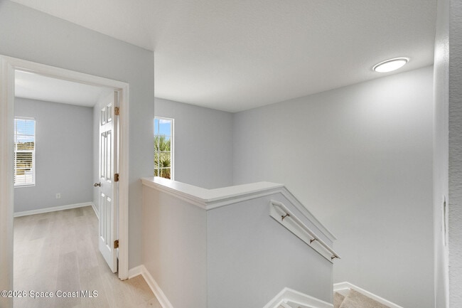 Building Photo - 2545 Revolution St