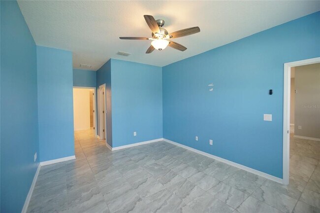 Building Photo - 7076 Gulf Cypress Ave