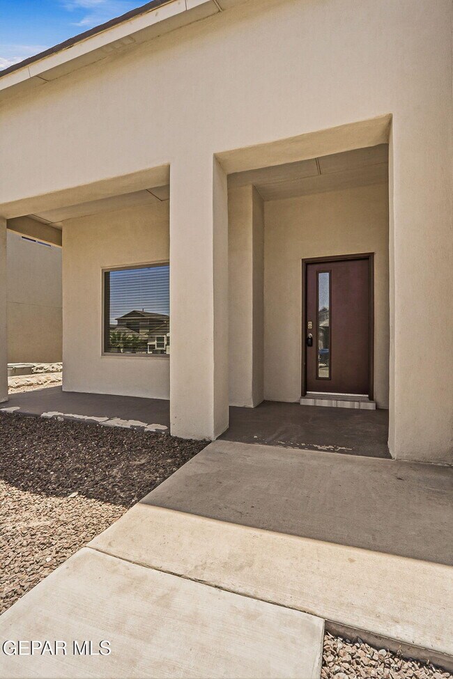 Building Photo - 12580 Arrow Weed Dr