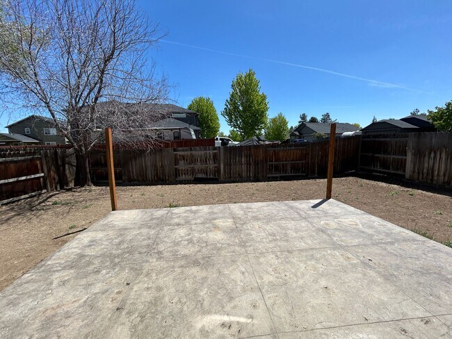 Building Photo - Home in Antler Ridge Community-Redmond