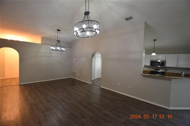 Building Photo - 12923 Parkington Dr