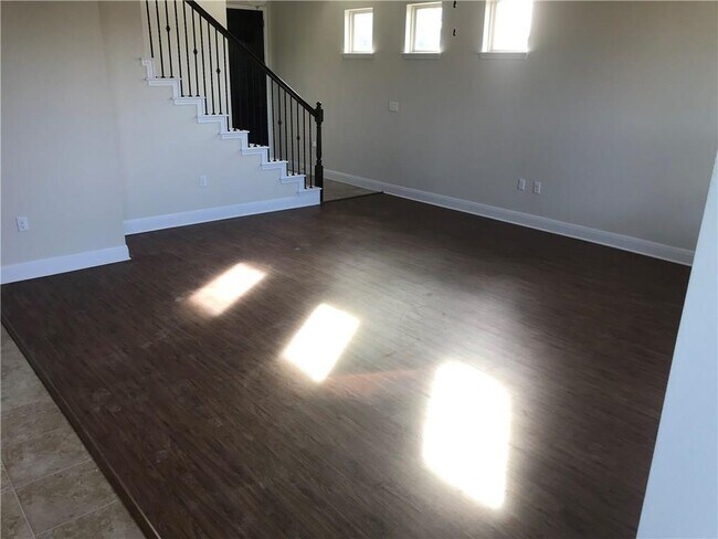 Building Photo - 9404 Hunter Ln