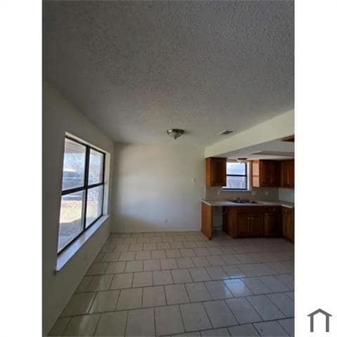 Building Photo - 2045 Laney Dr